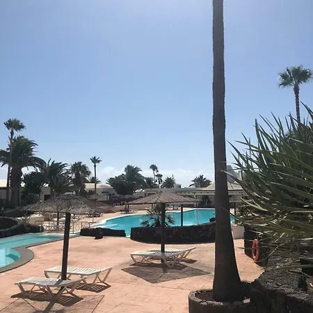 Lanzarotemar,piscina,sol...paraiso. شقة